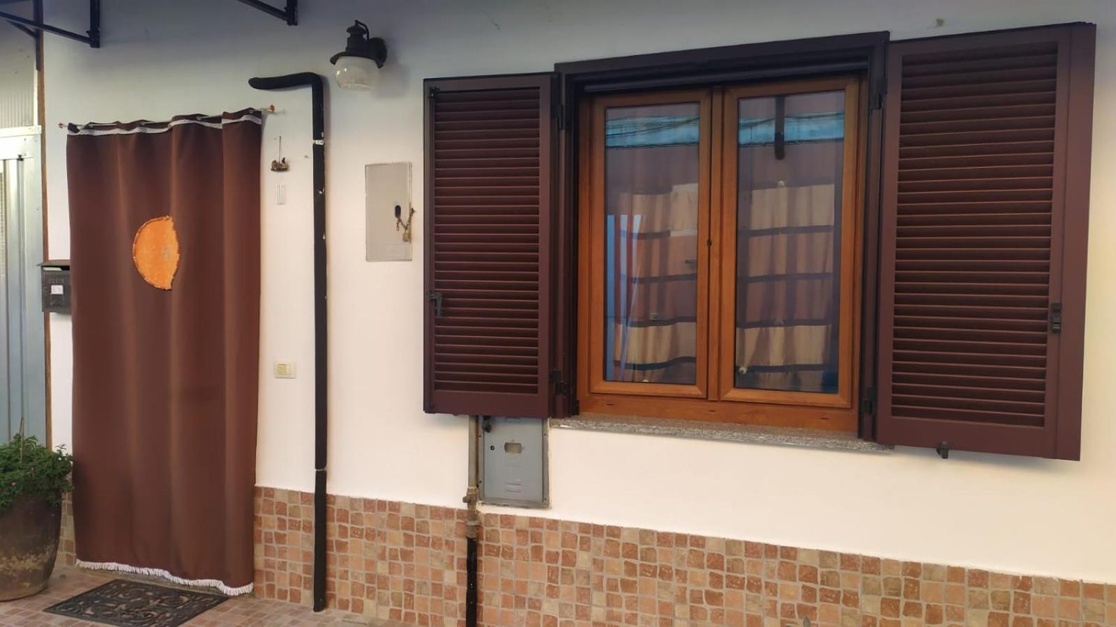 Shanti Ca' Casa Indipendente Con Giardino Lacchiarella Eksteriør billede